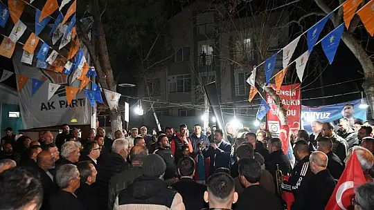 ALTIEYLÜLLÜ VATANDAŞLAR: 'BU SEVDA BİTMEZ'