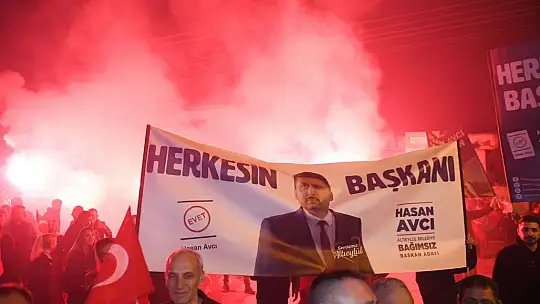 ALTIEYLÜLLÜ VATANDAŞLAR: 'BU SEVDA BİTMEZ'