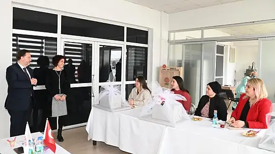 Karesi'de anne adayları bilinçlendirildi
