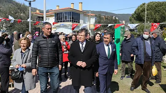Edremit'te Aşık Veysel Parkı açıldı