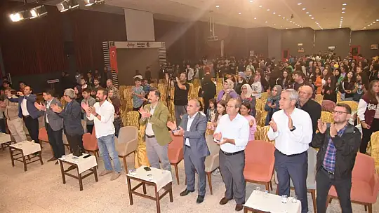 Asker Makbule Büyük Beğeni Aldı