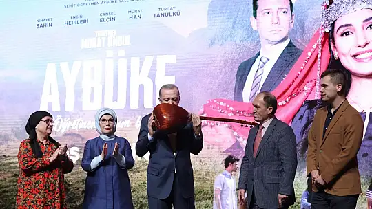 'Aybüke Öğretmen Oldum Ben!' Filminin Galası Yapıldı