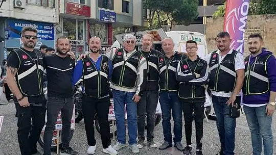 Motosiklet Tutkunlarından Anlamlı Farkındalık