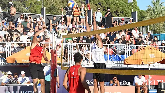Balıkesir sahillerinde, plaj voleybolu rüzgârı esecek