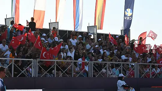 Balıkesir sahillerinde, plaj voleybolu rüzgârı esecek