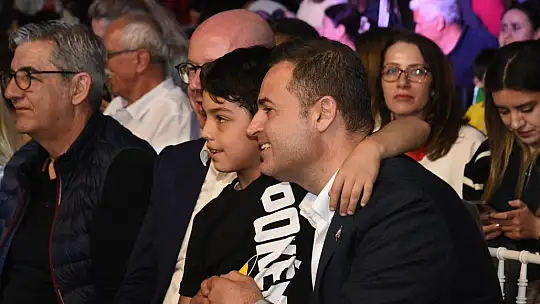 Çocuklar, 23 Nisan kutlamalarında doyasıya eğlendi