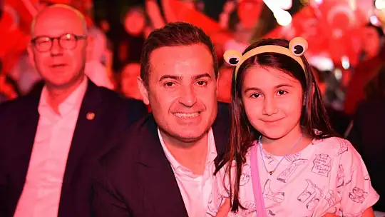 Çocuklar, 23 Nisan kutlamalarında doyasıya eğlendi