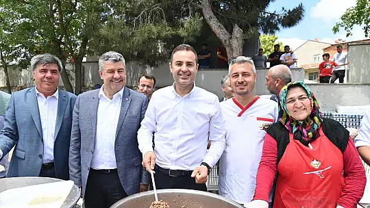 Başkan Akın, hayırlarda vatandaşlarla bir araya geldi