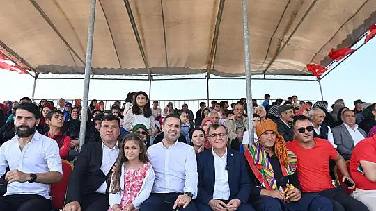 Başkan Akın, hayırlarda vatandaşlarla bir araya geldi
