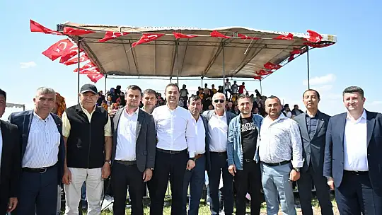 Başkan Akın, hayırlarda vatandaşlarla bir araya geldi