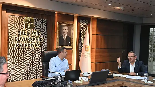 Başkan Akın, İlçe Toplantılarına Ayvalık'tan Başladı