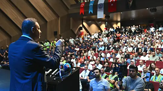 Başkan Akın'dan personele zam müjdesi