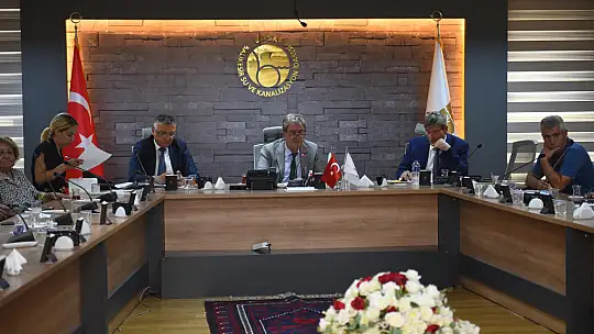 BASKİ Muhtarlarla, Mahallelerin Su Problemini Görüşüyor