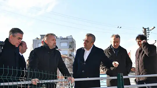 Karesi Petrol Ofisi yıkılıyor, Çay Deresi bitiyor!