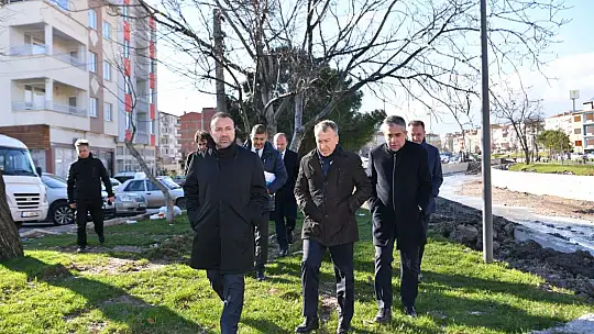 Karesi Petrol Ofisi yıkılıyor, Çay Deresi bitiyor!