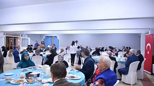 Huzurevinde İftar Vakti