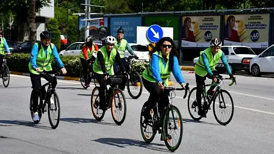Yeşilay Bisiklet Turu Balıkesir'de Gerçekleşti