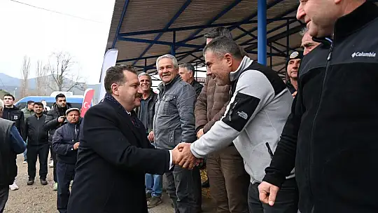 Yücel Yılmaz, küçükbaş üreticilerin yanında