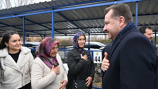 Yücel Yılmaz, küçükbaş üreticilerin yanında