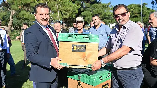 BALIKESİR'DE ARICILAR İÇİN YENİ DESTEKLER