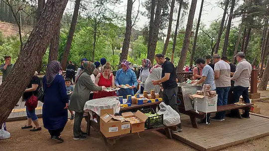 Engelsiz Piknik Alanındaki glütensiz kahvaltı göz doldurdu