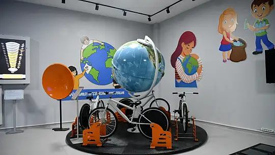 Büyükşehir Çocukları Bilimle Buluşturuyor