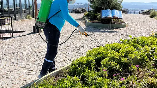 Büyükşehir ekipleri haşereye geçit vermiyor