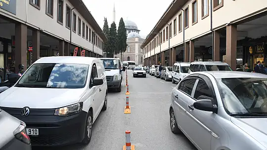 Büyükşehir'den çift sıra park sorununa çözüm