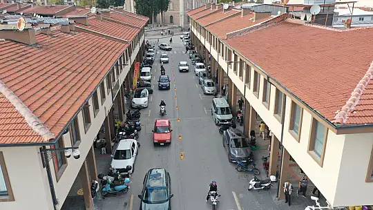Büyükşehir'den çift sıra park sorununa çözüm