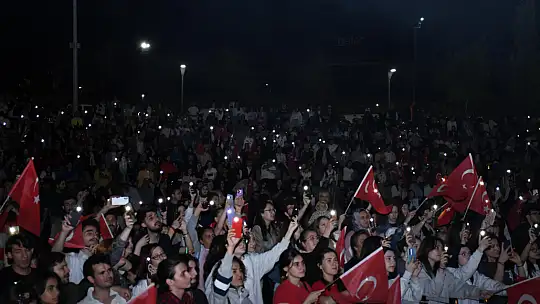 - Büyükşehir'in etkinlikleri Avlu'yu renklendirdi