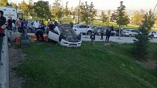 Çamlıkta Araç Devrildi Kadın Sürücü Yaralandı
