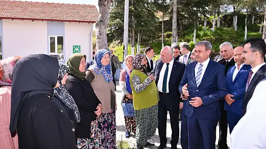Dursunbey'de Göbül'de İlkve Orta Okul Vatandaştan