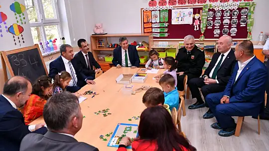 Dursunbey'de Göbül'de İlkve Orta Okul Vatandaştan