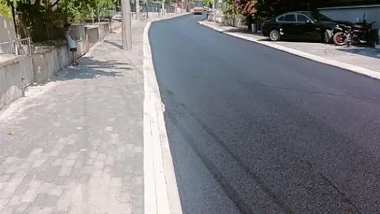 Büyükşehir, Dursunbey Caddelerini Konfora Kavuşturuyor