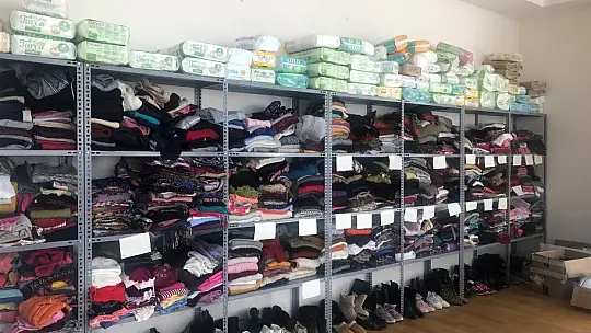 Balıkesir'de Depremzedelerin Tüm İhtiyaçları Karşılanıyor