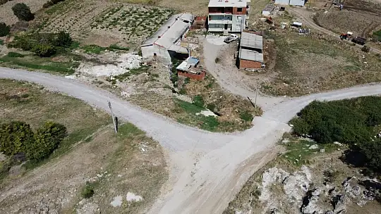 Altıeylül'de Yol Çalışmaları Sürüyor