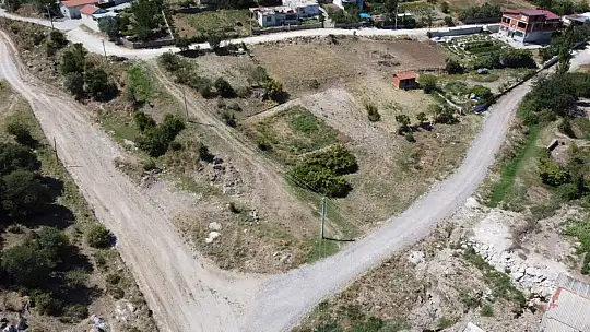 Altıeylül'de Yol Çalışmaları Sürüyor