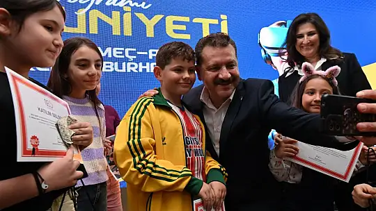 BÜYÜKŞEHİR, KODLAMA EĞİTİMLERİYLE 2.612 ÇOCUĞA ULAŞTI
