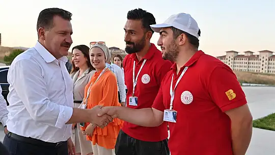 21 Saatini Şehre Adayan Başkan