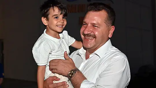 21 Saatini Şehre Adayan Başkan