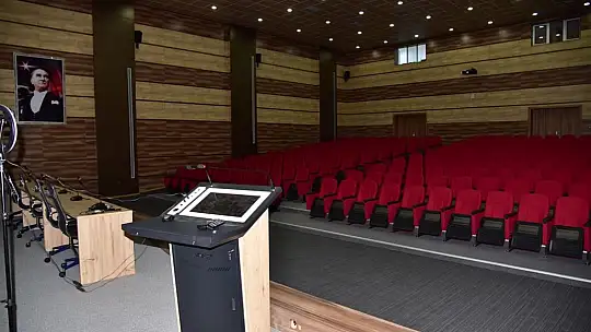 BAÜN Tıp Fakültesinde Yeni Konferans Salonu Faaliyete Açıldı