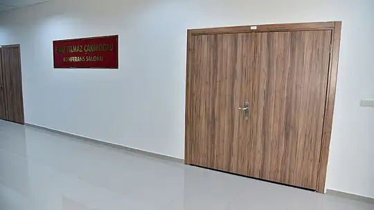 BAÜN Tıp Fakültesinde Yeni Konferans Salonu Faaliyete Açıldı