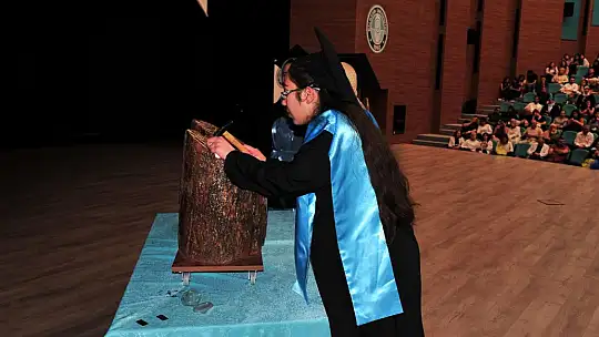 BAÜN Sağlık Bilimleri Fakültesinde Mezuniyet Sevinci