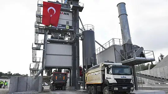 ''BÜYÜKŞEHİR'DEN BANDIRMA'YA YEPYENİ YOLLAR''