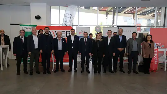 Başkan Kula, 'E-ticaretle Balıkesir'in stratejik konumu fırsatları daha da artıracak.'