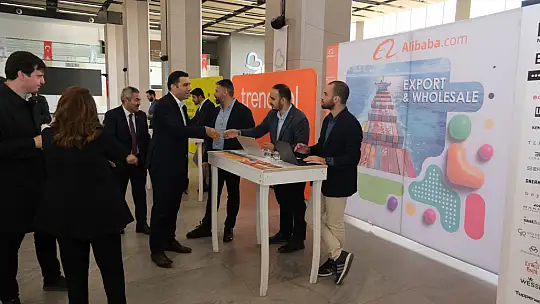 Başkan Kula, 'E-ticaretle Balıkesir'in stratejik konumu fırsatları daha da artıracak.'