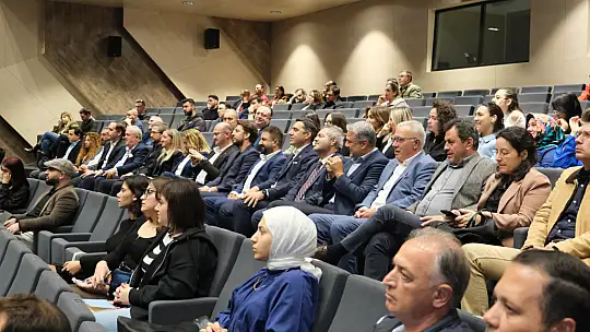 Başkan Kula, 'E-ticaretle Balıkesir'in stratejik konumu fırsatları daha da artıracak.'