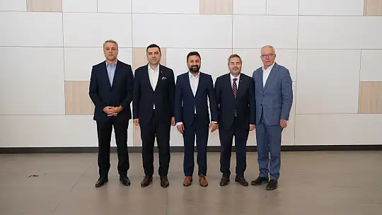 Başkan Kula, 'E-ticaretle Balıkesir'in stratejik konumu fırsatları daha da artıracak.'