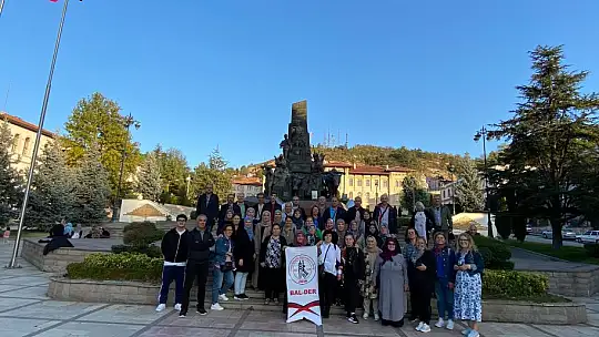 Gurbetçi Balıkesirliler Ordu'dan İstanbul'a Kadar Gezi Düzenledi