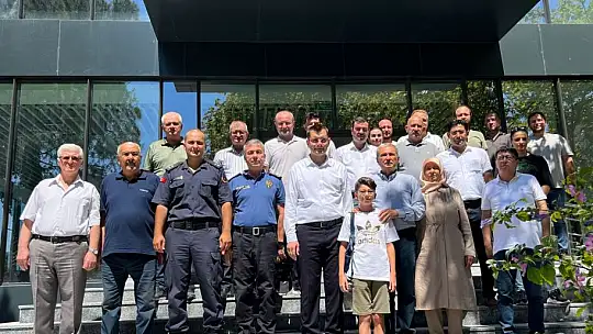 Bigadiç'te bütün çocuklar Yüzme Öğrenecek
